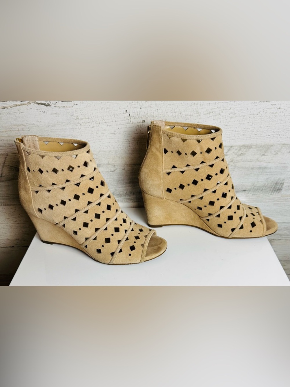 MICHAEL Michael Kors Uma Wedge Heel Booties – Size 7.5 – Tan Suede